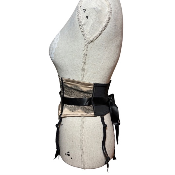 Chantelle 1937 Paris garter belt suspender belt size small beige black sexy lace - Picture 3 of 11